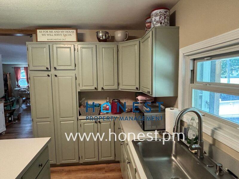 206 Derosay Ave #1 - Photo 6 of 49