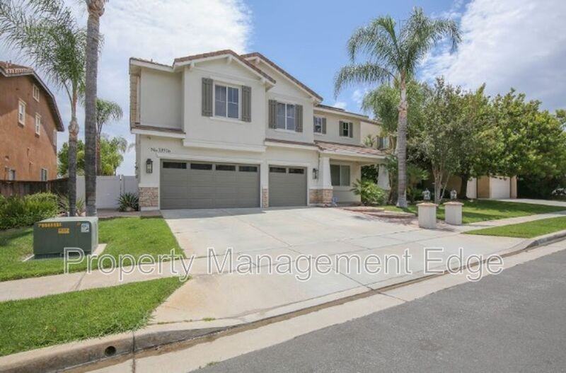 33916 Verbena Ave - Photo 4 of 26
