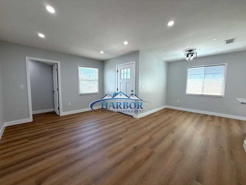 23819 Pennsylvania Ave - Photo 4 of 13