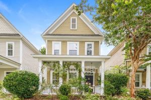 featured image of 105 Barberry St