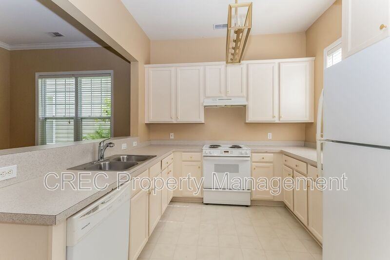 105 Barberry St - Photo 5 of 15