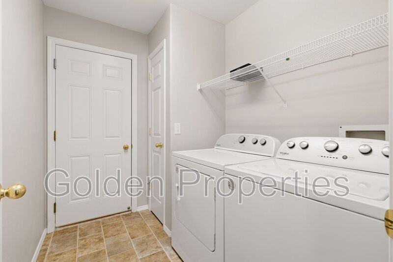 10654 N Seaside St - Photo 7 of 26