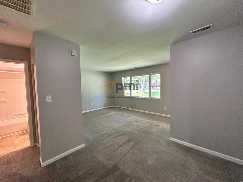 5929 Jefferson St #5929 - Photo 5 of 15