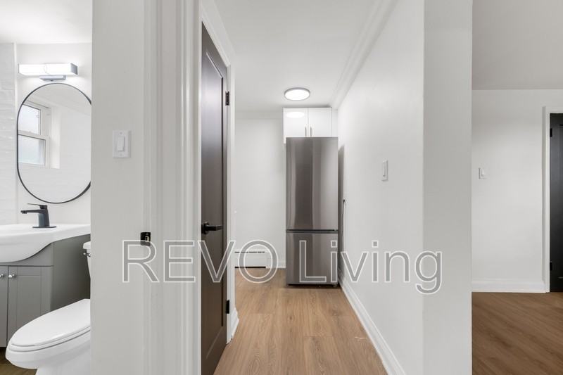 6911 Barker St #6 - Photo 3 of 19