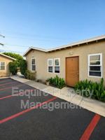 featured image of 1263 S Oxnard Blvd #7