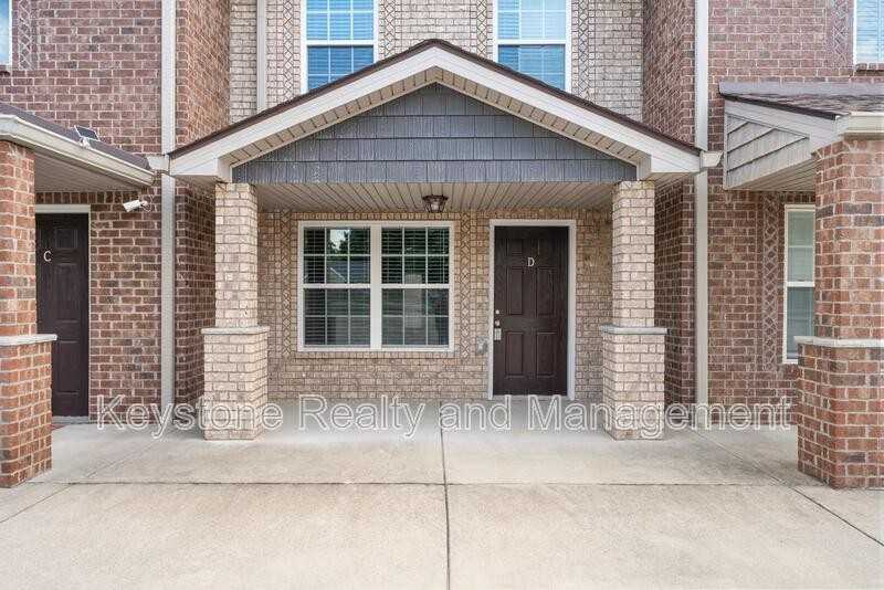 301 Landrum Pl #D - Photo 2 of 16