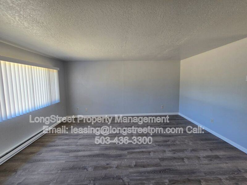 2830 Se Deborah Pl - Photo 2 of 24