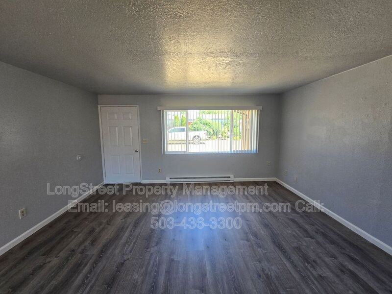 2830 Se Deborah Pl - Photo 3 of 24