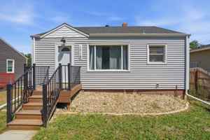 featured image of 1718 5th St