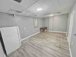 featured image of 32 Lawrence St
