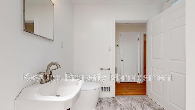 95 Getz St - Photo 7 of 14