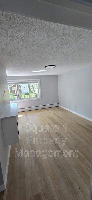 10556 80 Ave Nw - Photo 5 of 8