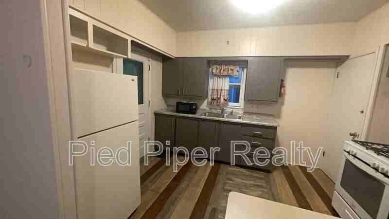 1015 S Columbia Ave - Photo 6 of 11