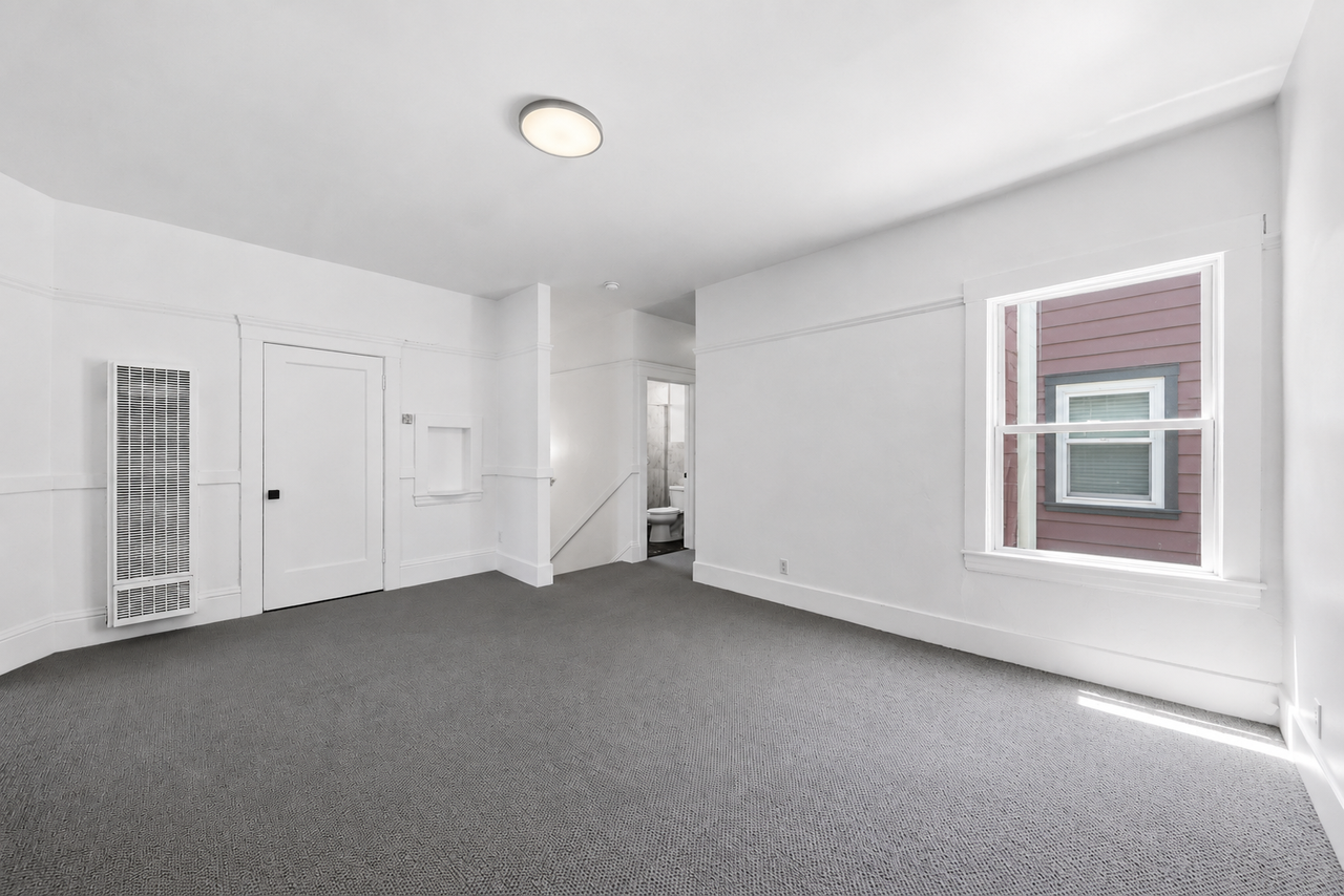 320 Harriet St #2 - Photo 2 of 26