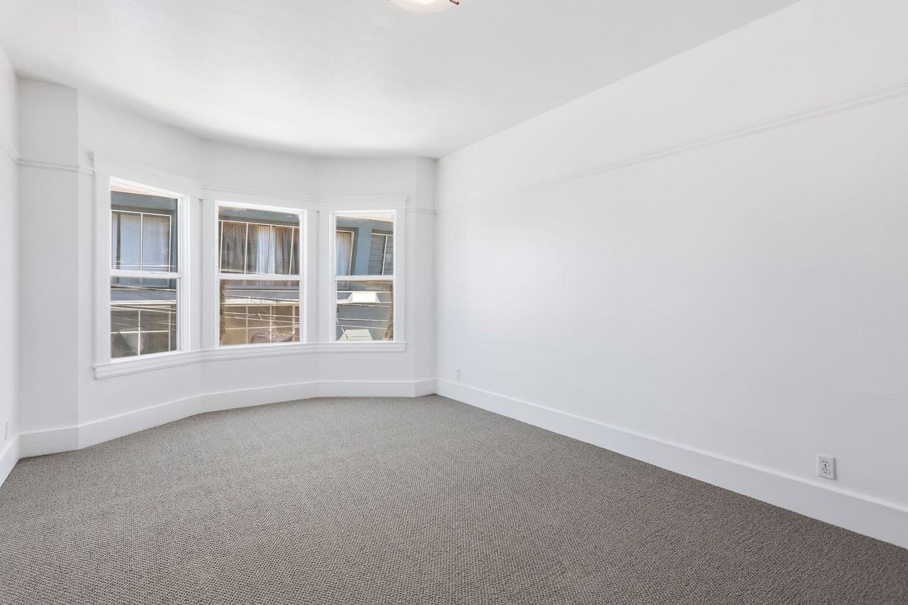 320 Harriet St #2 - Photo 6 of 26