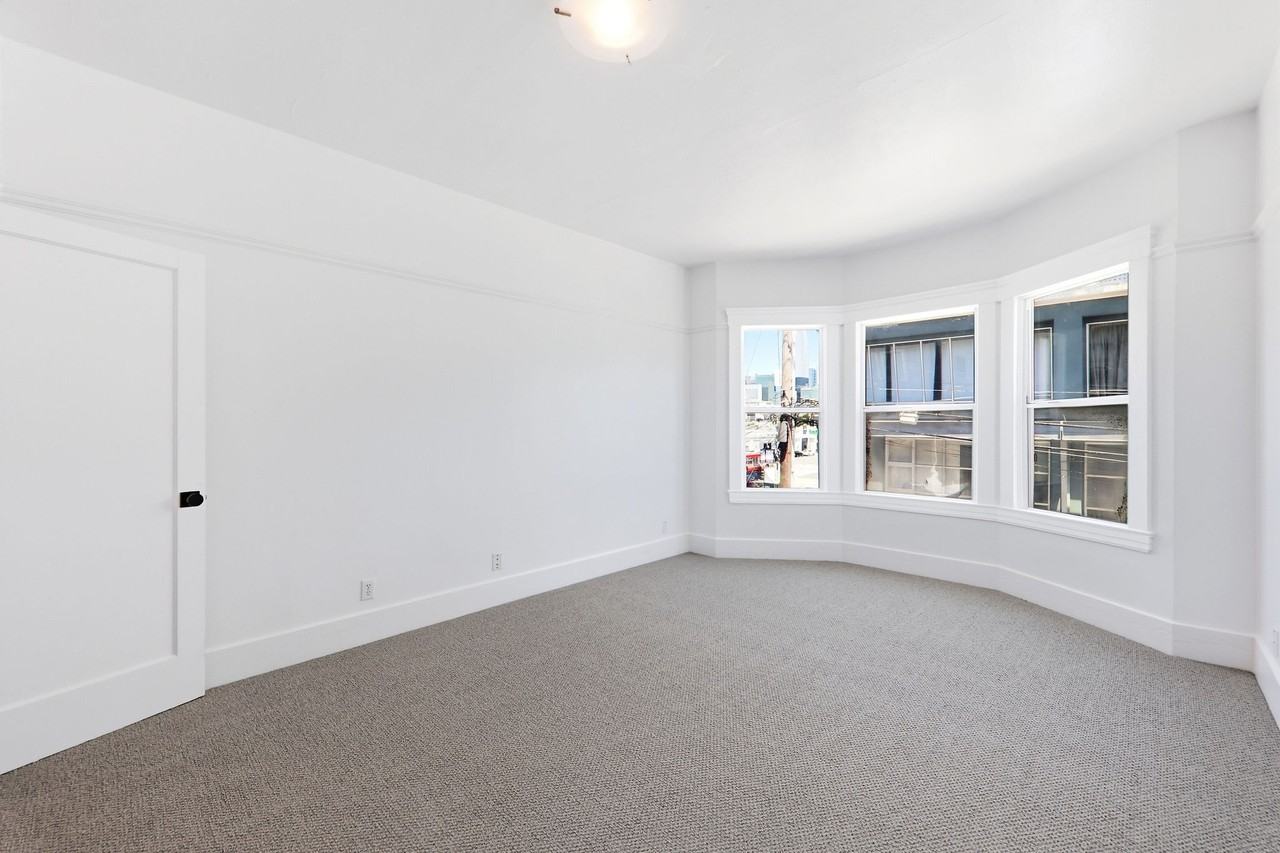 320 Harriet St #2 - Photo 7 of 26