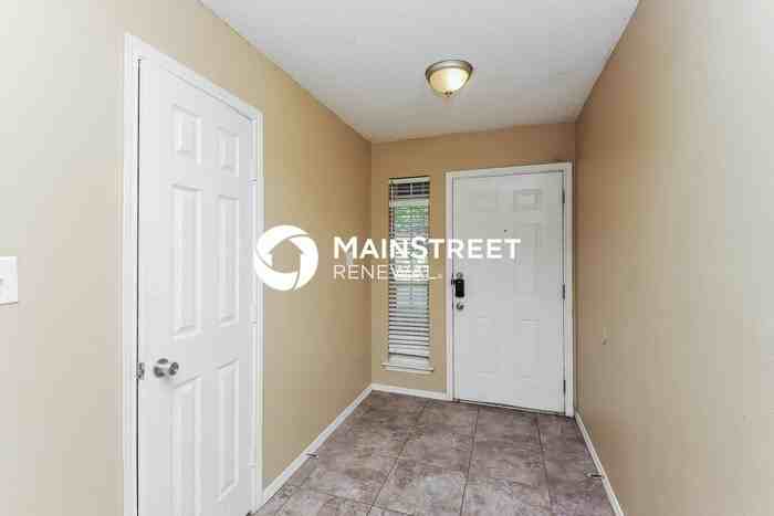 1207 Cardinal Oaks Dr - Photo 2 of 18