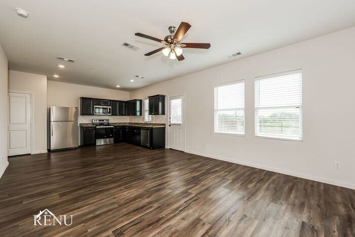 6008 Mojave Dr - Photo 5 of 19