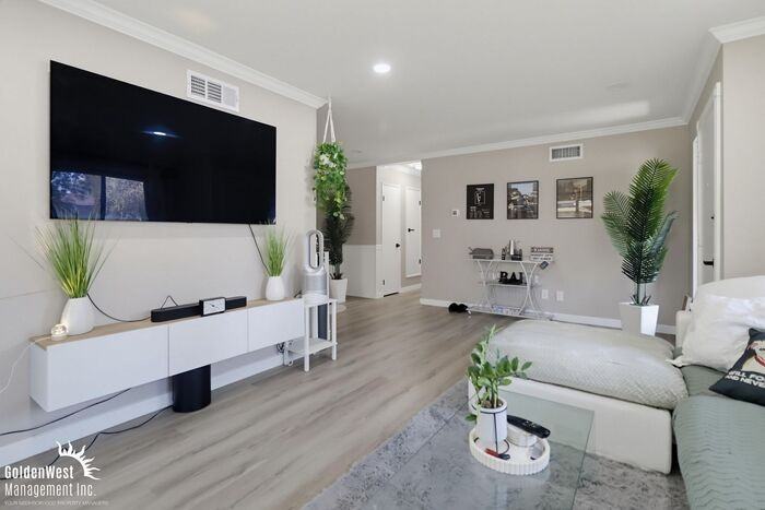 983 Amistad Pl #A - Photo 4 of 15