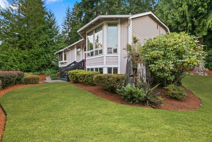 4729 158th Ave Se - Photo 5 of 45