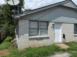 featured image of 211 Robinwood Ave