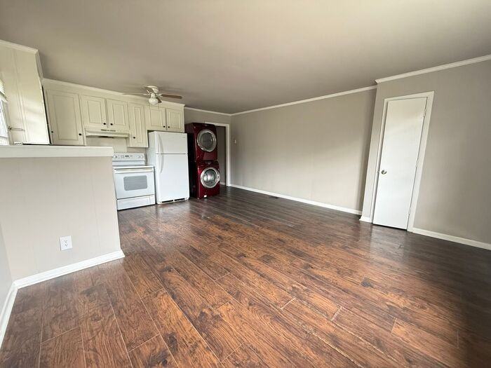 211 Robinwood Ave - Photo 5 of 18