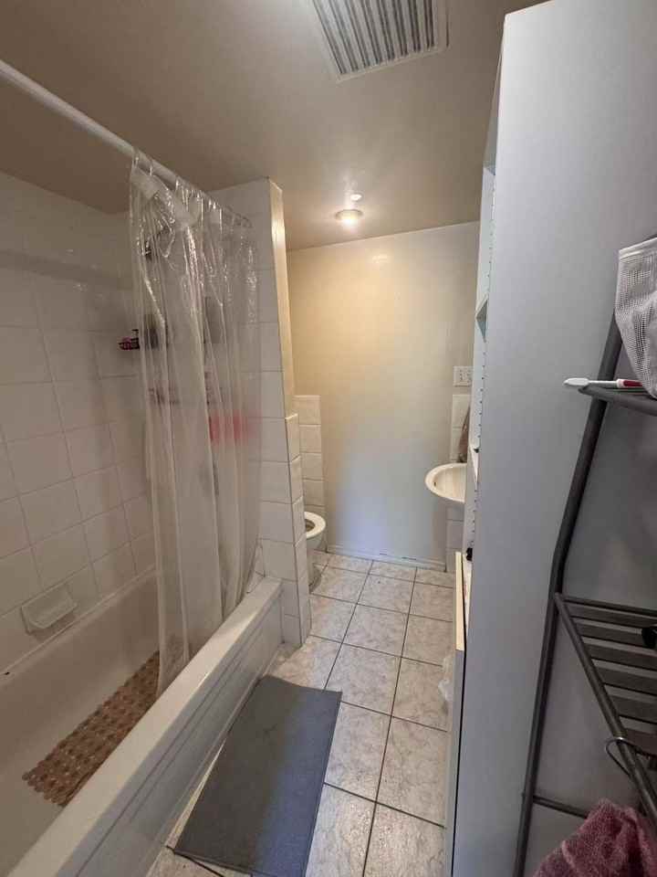 4377 West 9th Avenue - Photo 4 of 6