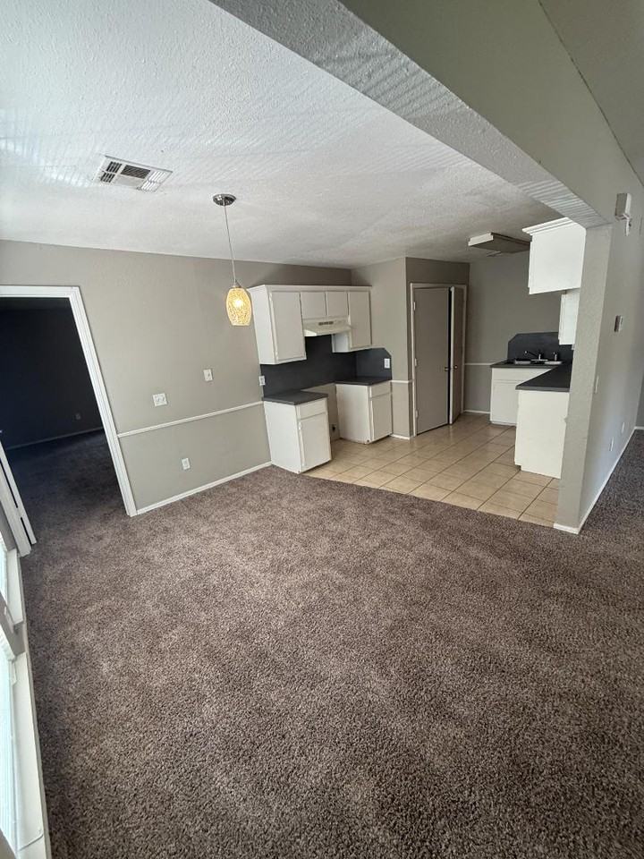14117 SE 29th St - Photo 5 of 35