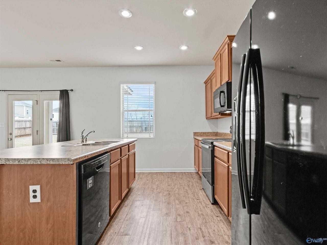30057 Glenrose Way - Photo 4 of 10
