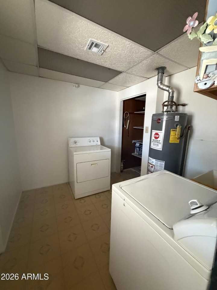 8619 N 30th Dr - Photo 3 of 19