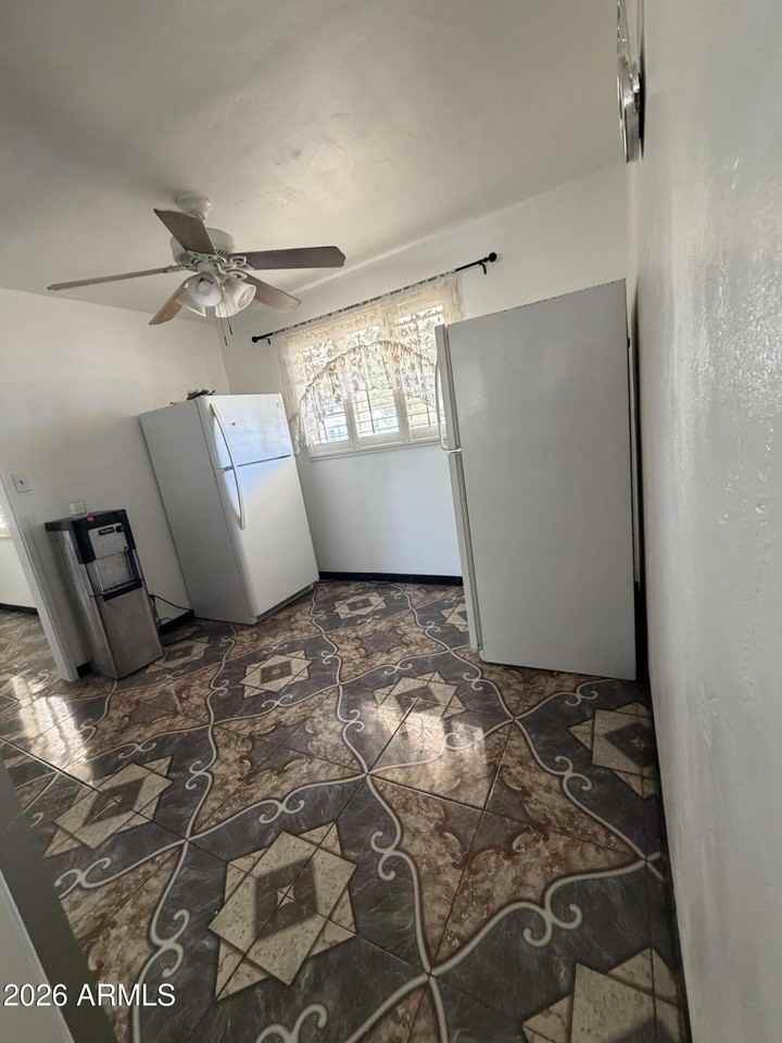 8619 N 30th Dr - Photo 5 of 19