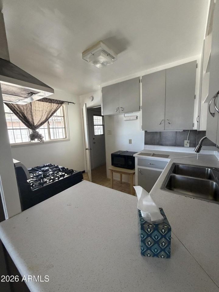 8619 N 30th Dr - Photo 6 of 19