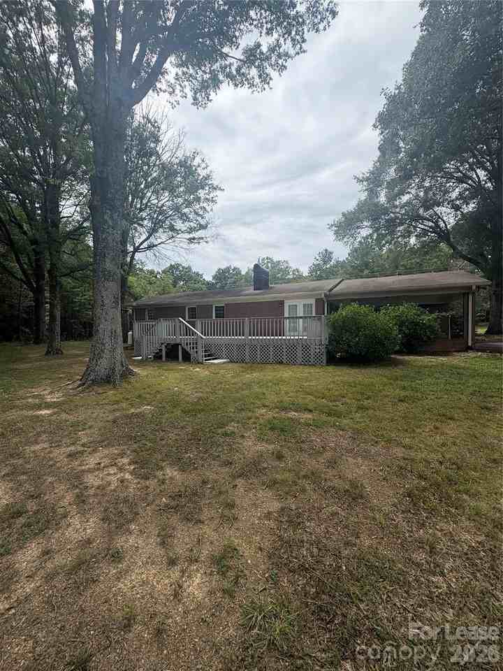1803 Tucker Rd - Photo 5 of 37