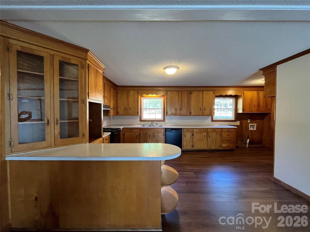 1803 Tucker Rd - Photo 7 of 37