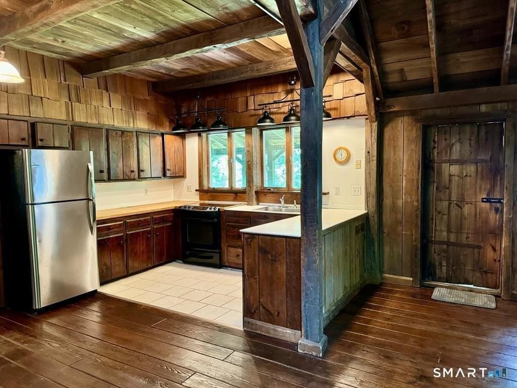 166 Harvey Rd - Photo 6 of 15