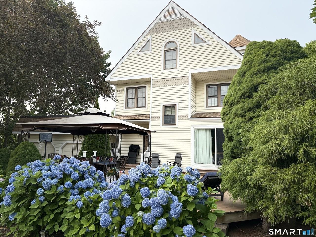 7 Sea Scape Dr - Photo 2 of 19