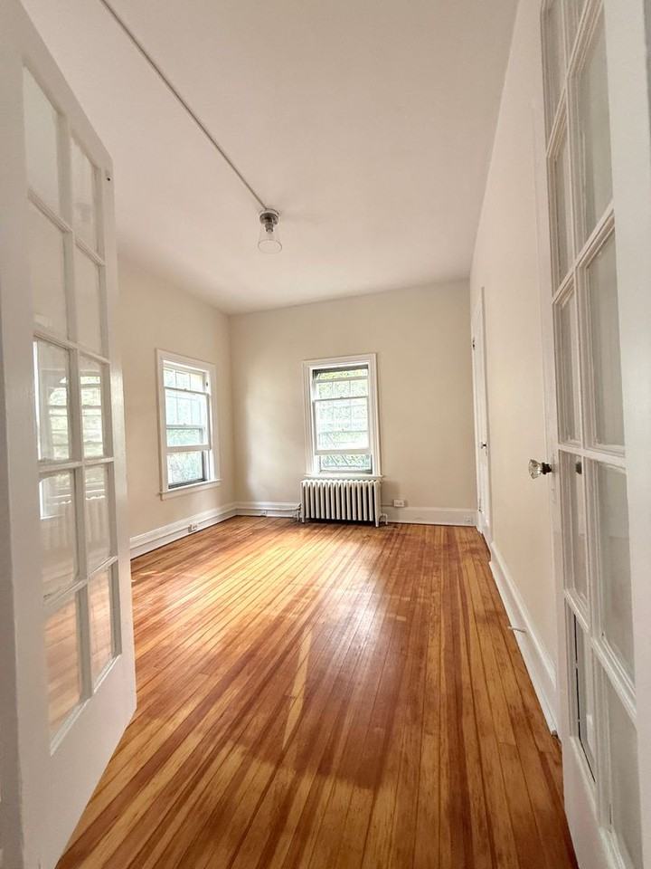 37 Green St - Photo 3 of 26