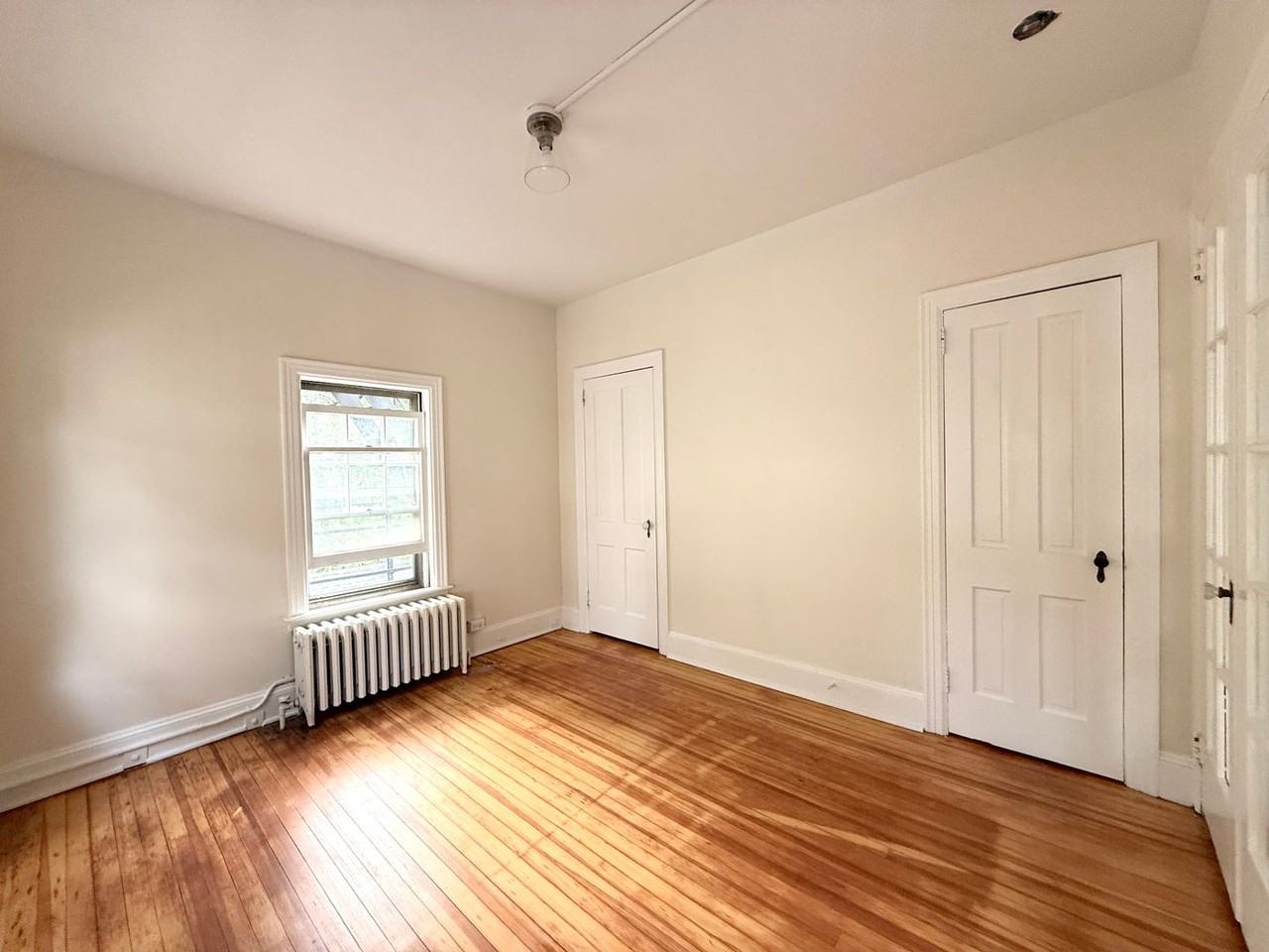 37 Green St - Photo 6 of 26