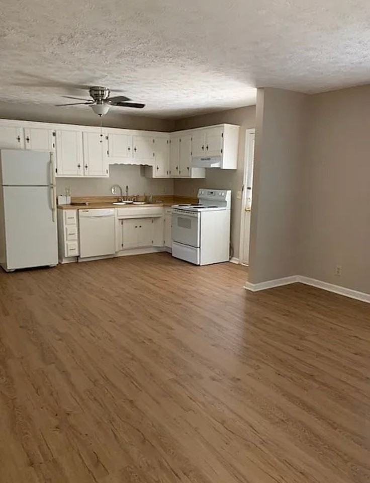 3118 Windemere Cir - Photo 5 of 8