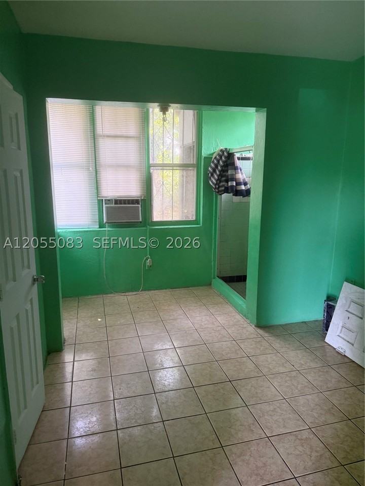 1757 Nw 47th Ter #1757 - Photo 4 of 7
