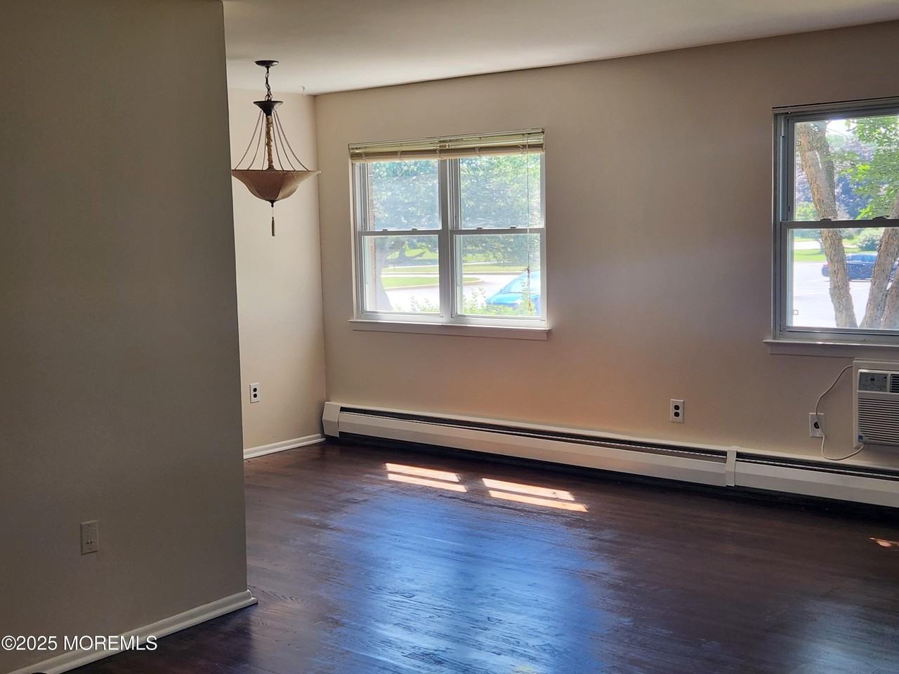 94 Stonehurst Blvd #B - Photo 4 of 12