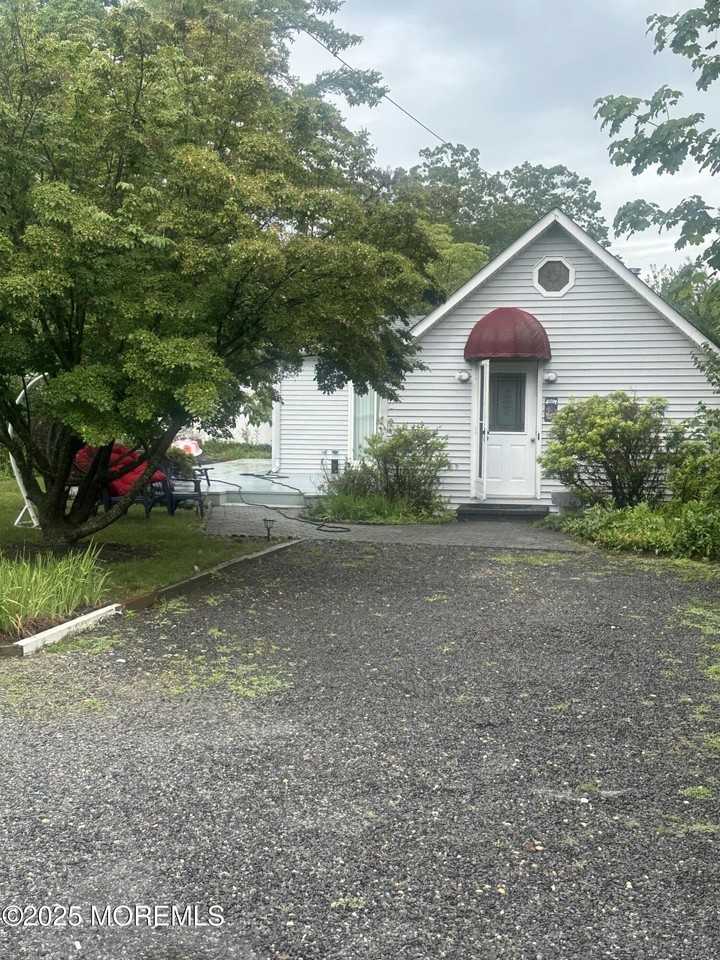 36 Whale Pond Rd #REAR