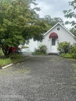 featured image of 36 Whale Pond Rd #REAR