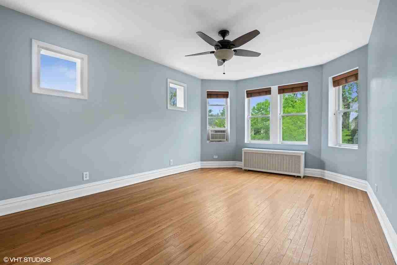 2839 N Sawyer Ave #2S - Photo 3 of 23