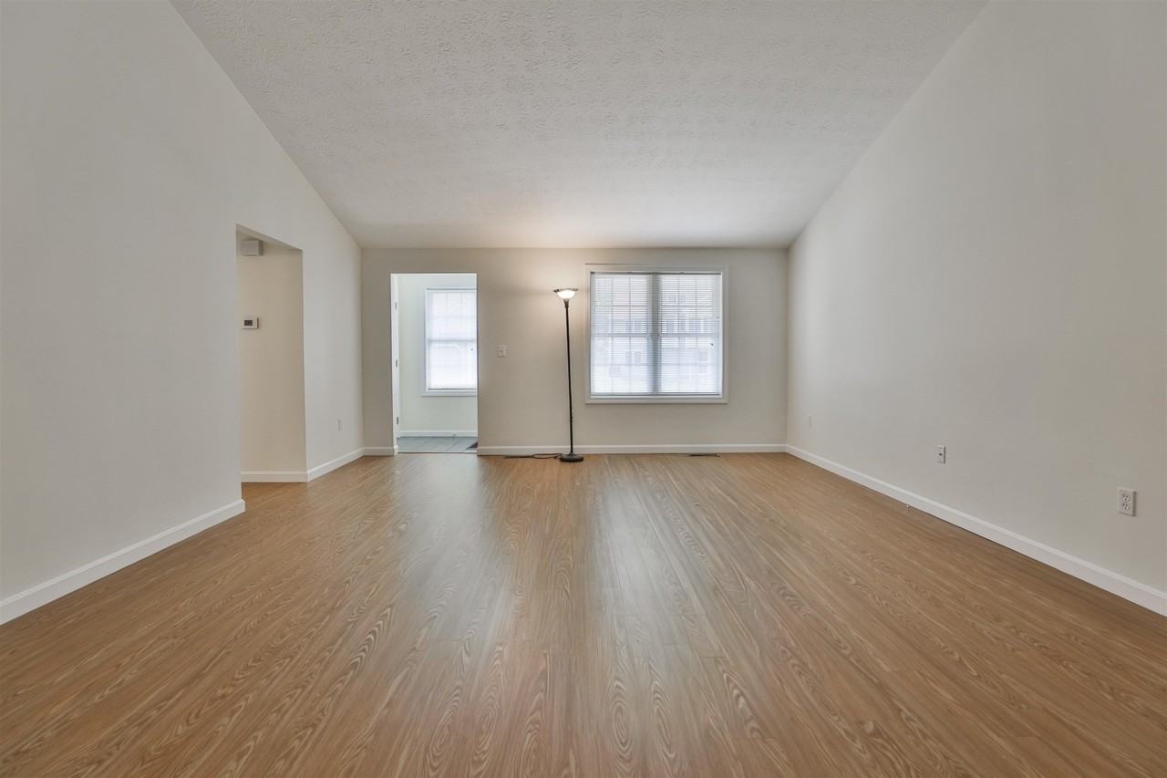4 Myopia Ln - Photo 7 of 30