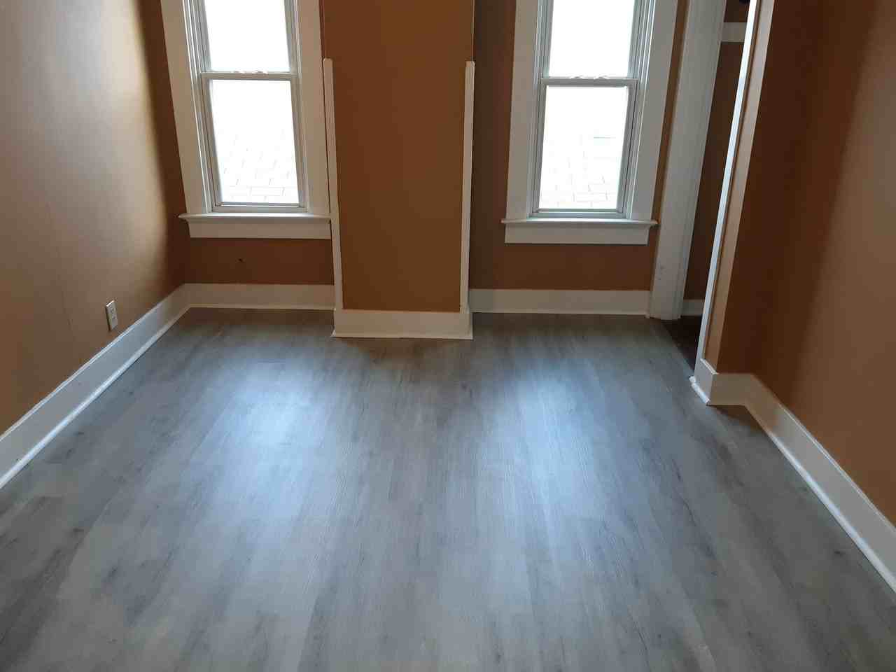 3517 E 2nd St - Photo 4 of 17
