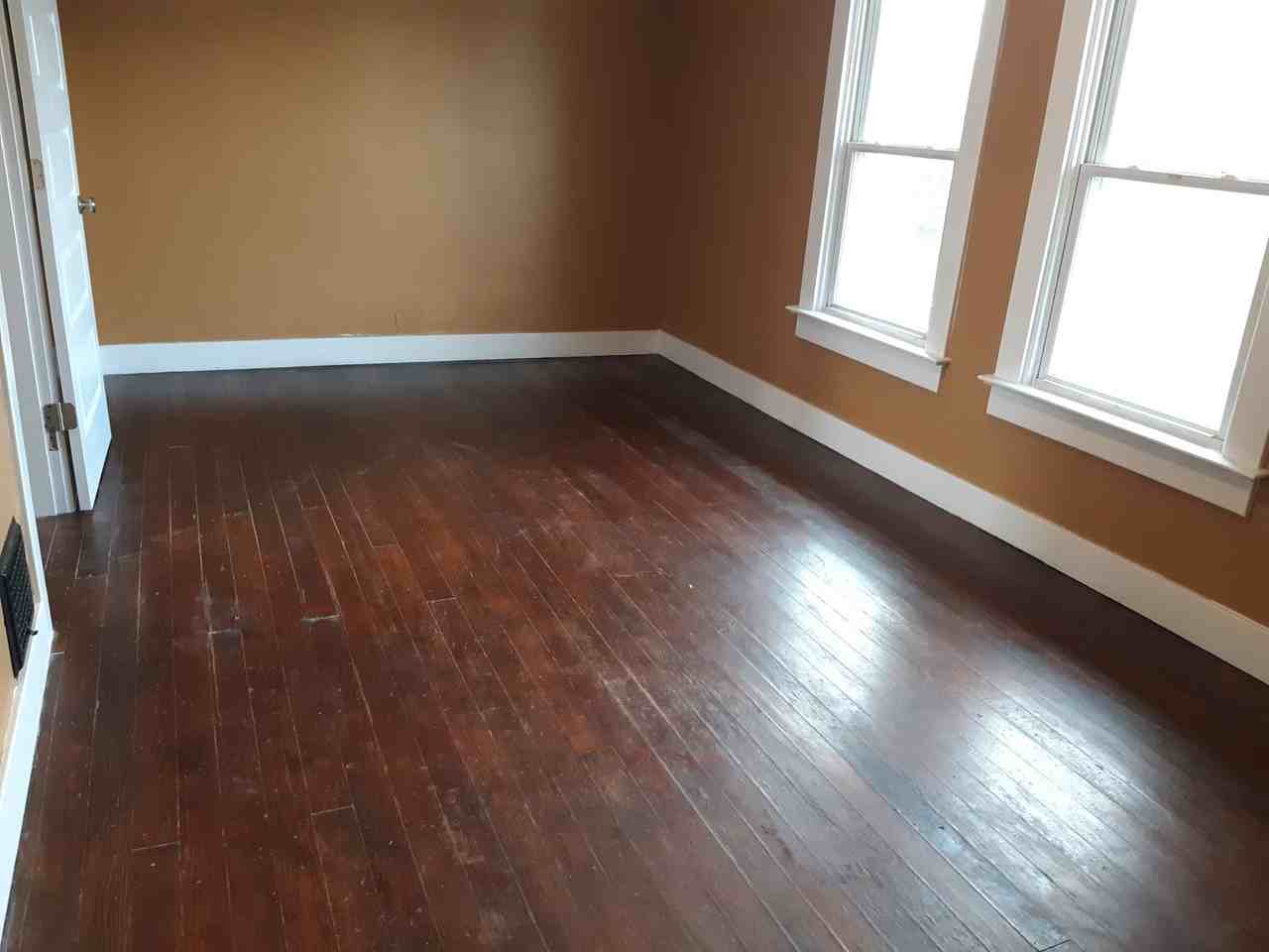 3517 E 2nd St - Photo 5 of 17