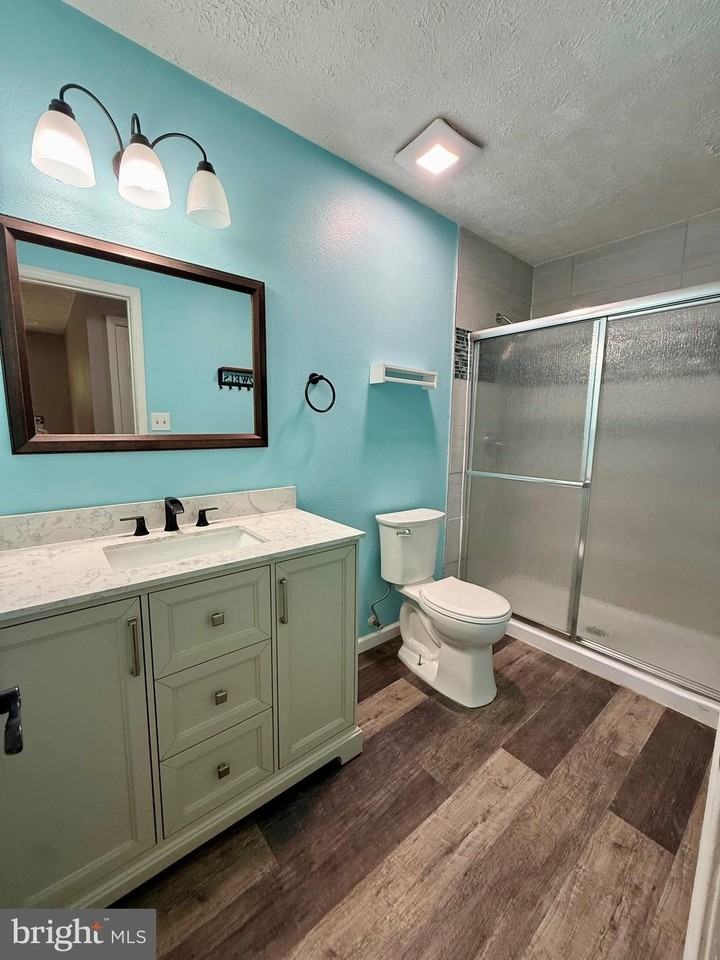 3745 Hunting Creek Rd - Photo 5 of 12
