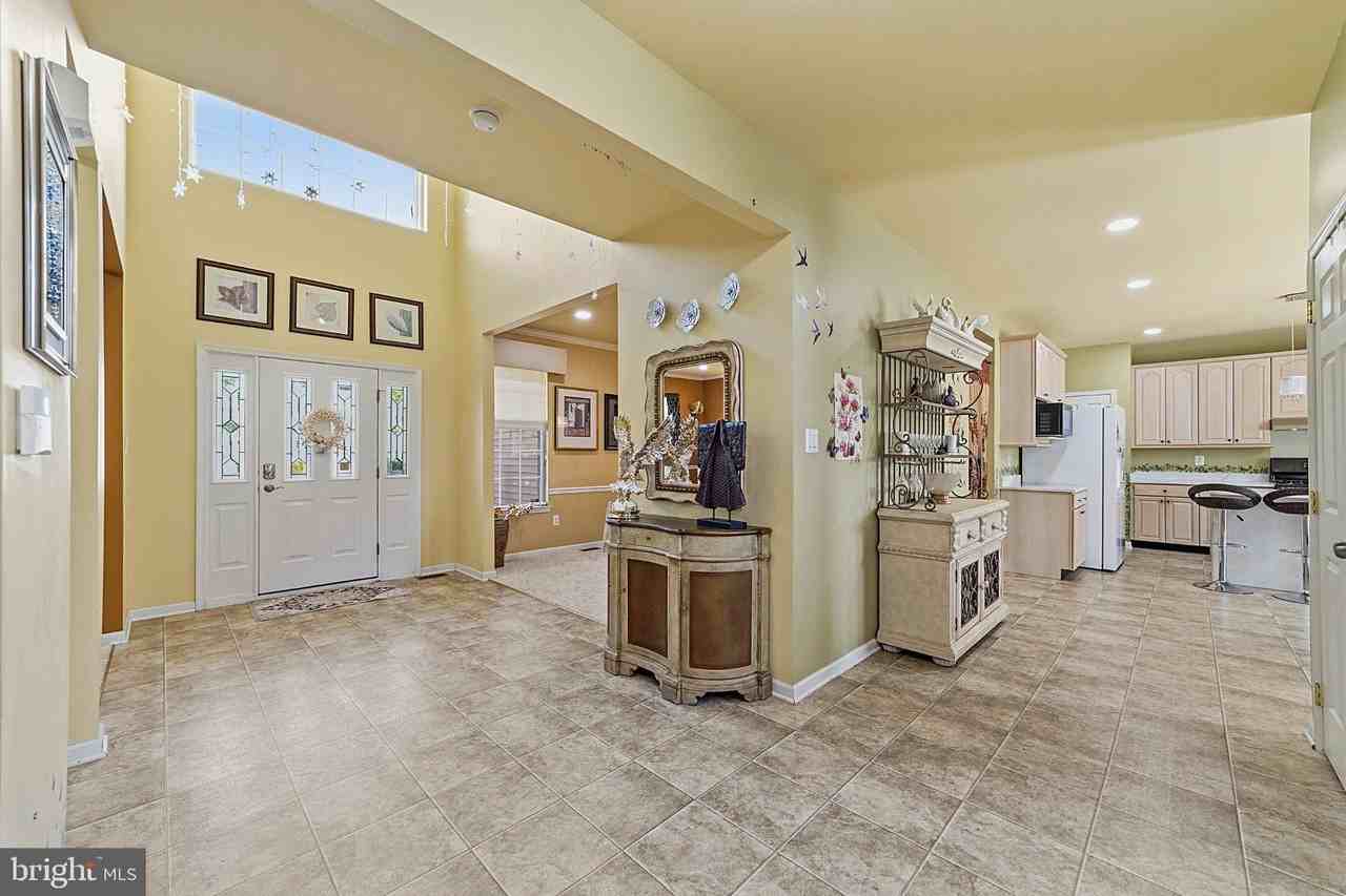 537 Riggs Ave - Photo 4 of 32