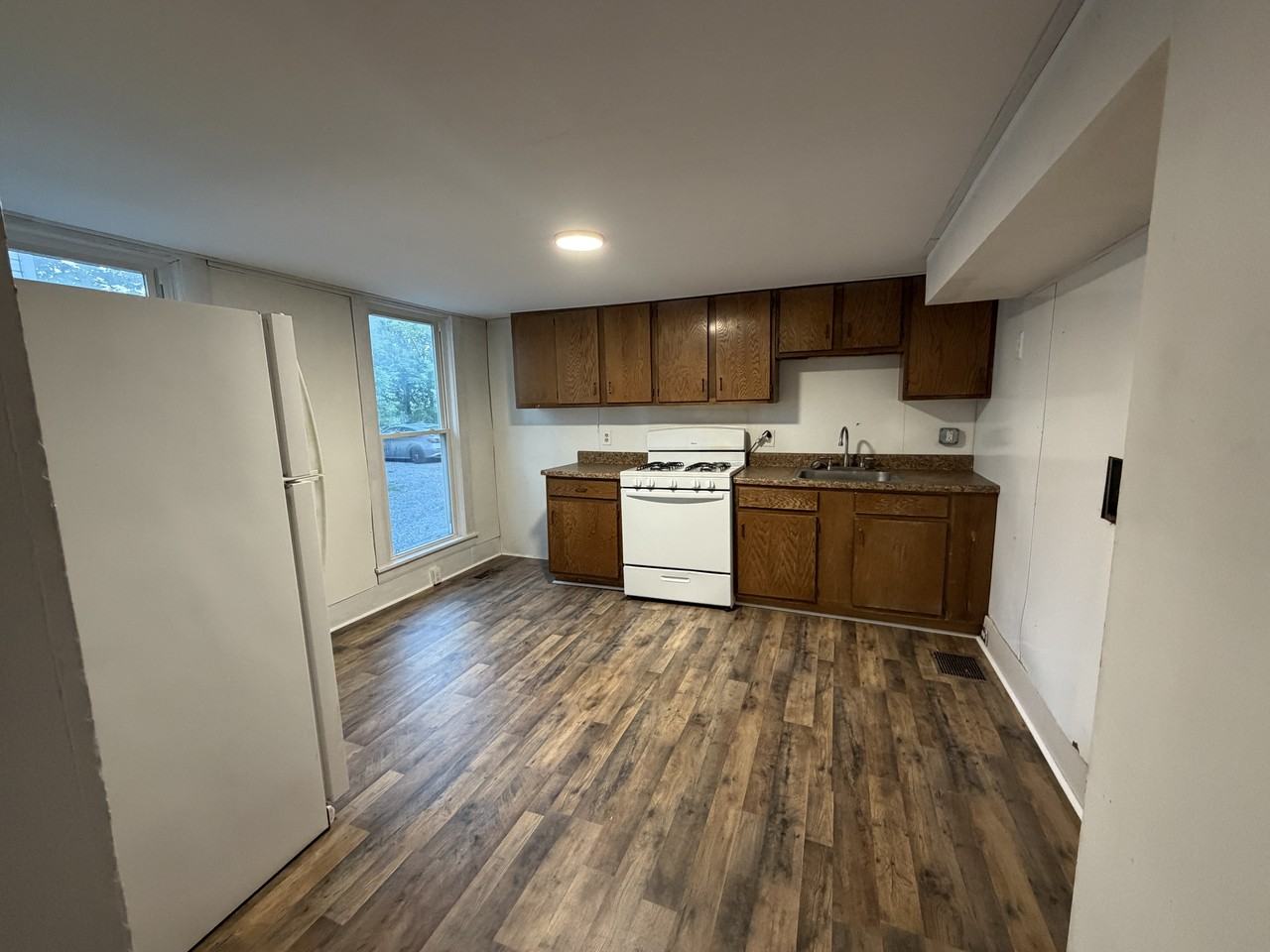213 Clinton St #213CLINTON - Photo 5 of 13